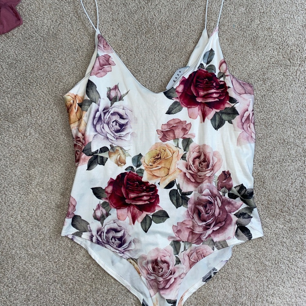 Gaze Bodysuit and Cardigan Set